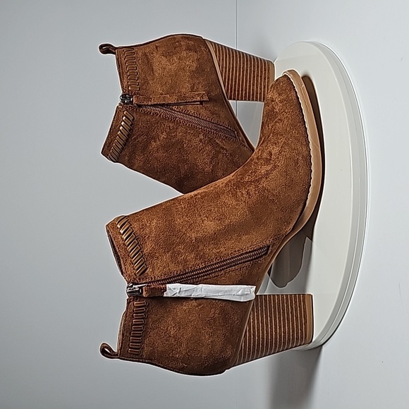 Dolce Vita DV Jace Booties Ankle Boot Block Heel Pointed Toe Faux Suede Brown 10 - Picture 10 of 14